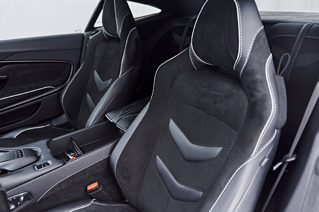 Used 2023 Aston Martin DBS Coupe RWD image 42
