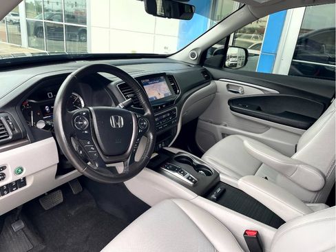 Used 2023 Honda Ridgeline RTL-E image 11