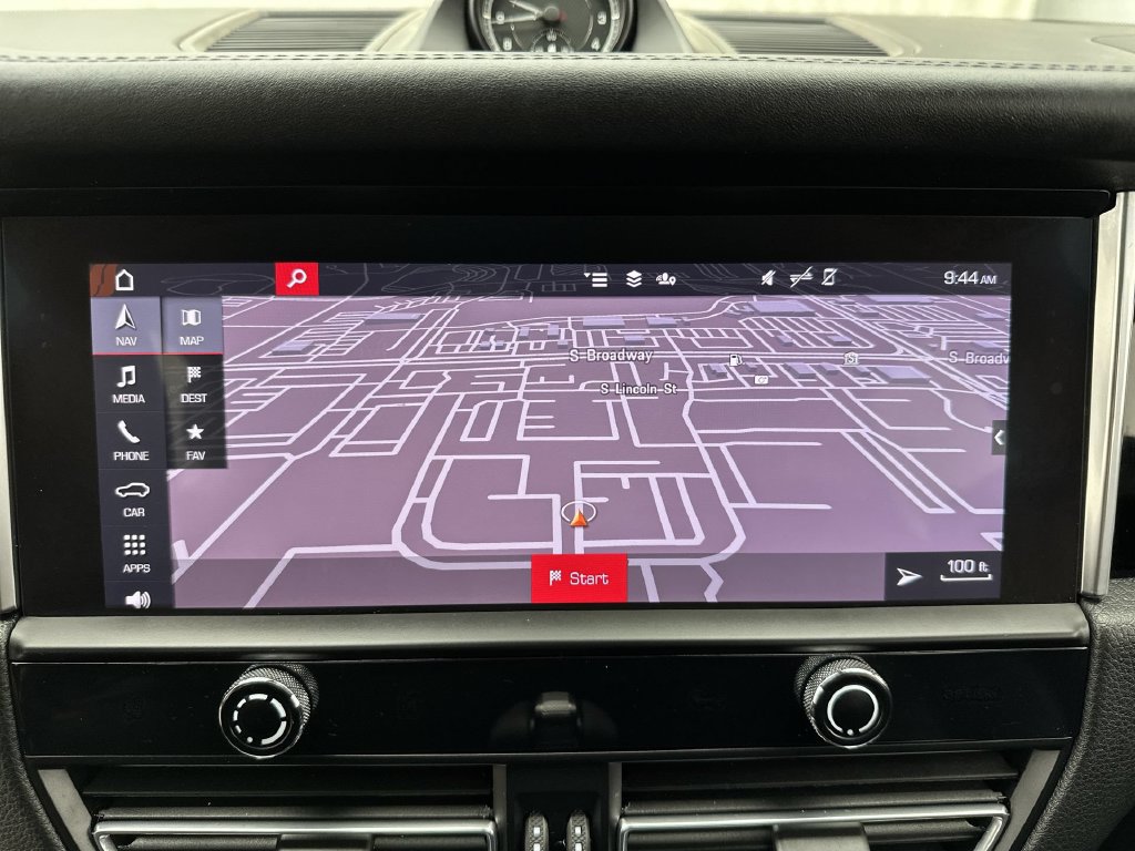 Used 2022 Porsche Macan AWD/4WD image 18