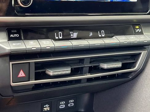 Used 2025 Toyota Camry LE FWD image 26