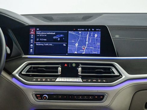 Used 2021 BMW X7 M50i w/ Executive Package AWD/4WD image 15