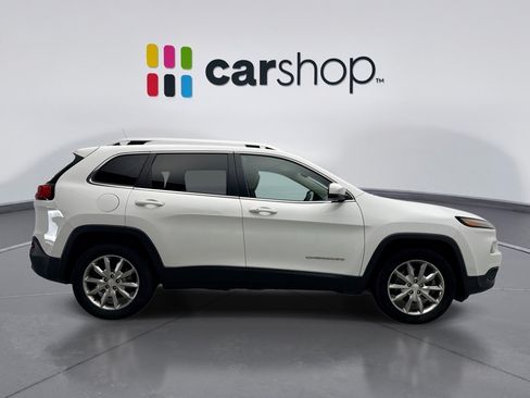 Used 2018 Jeep Cherokee Limited AWD/4WD image 6