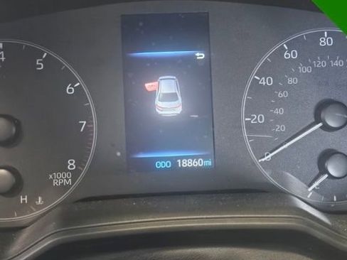 Used 2024 Toyota Corolla LE image 15