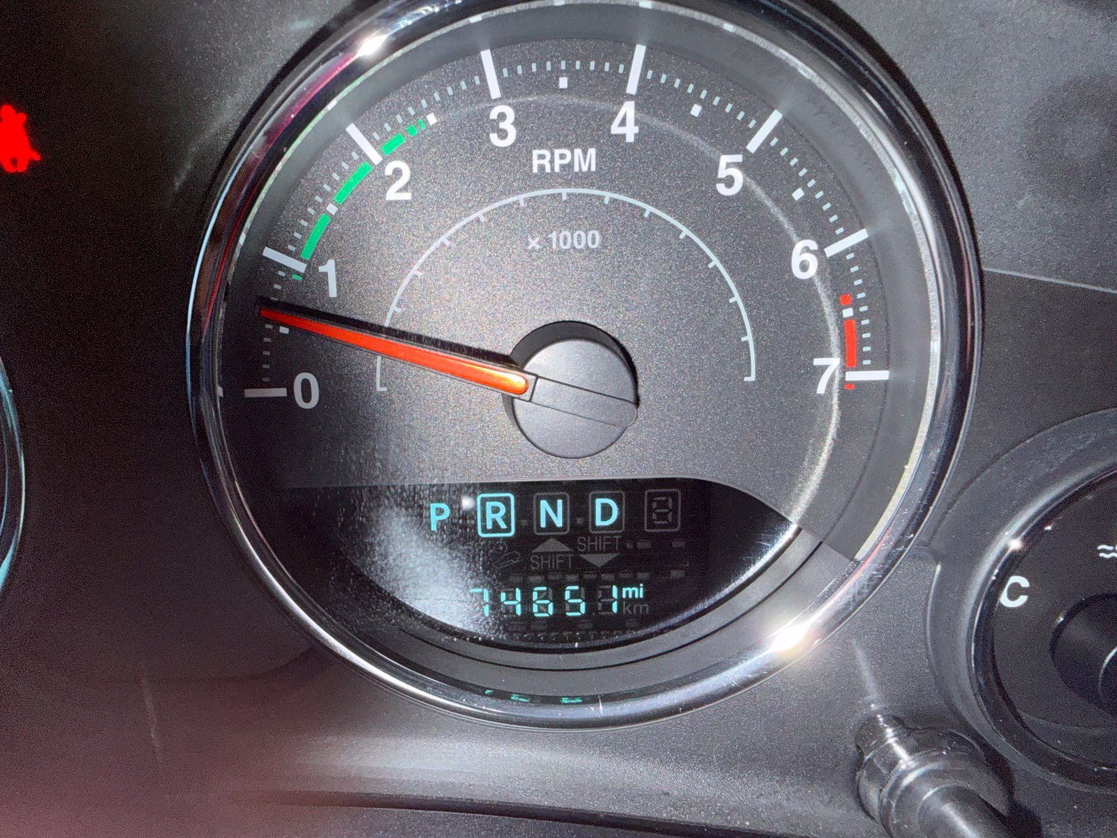 Used 2017 Jeep Wrangler Rubicon w/ Power Convenience Group AWD/4WD image 12