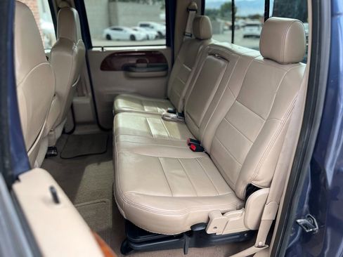 Used 2004 Ford F350 Lariat image 22