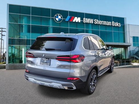 Used 2026 BMW X5 sDrive40i w/ Premium Package RWD image 4