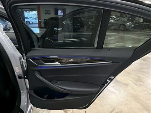Used 2018 BMW 540i RWD image 30