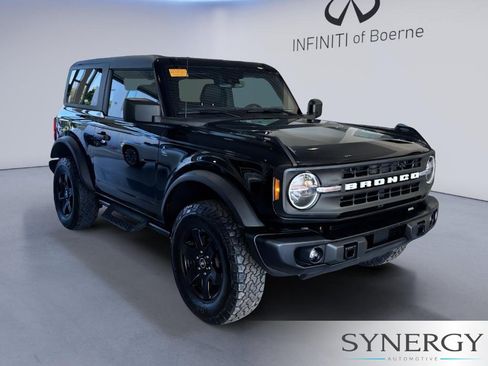 Used 2024 Ford Bronco Black Diamond AWD/4WD image 3