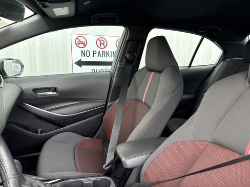 Used 2023 Toyota Corolla SE image 12