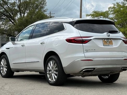Used 2020 Buick Enclave Premium w/ Sun and Sites Package AWD/4WD image 3