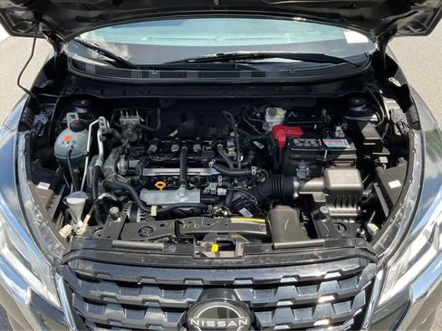 Used 2024 Nissan Kicks SV FWD image 28