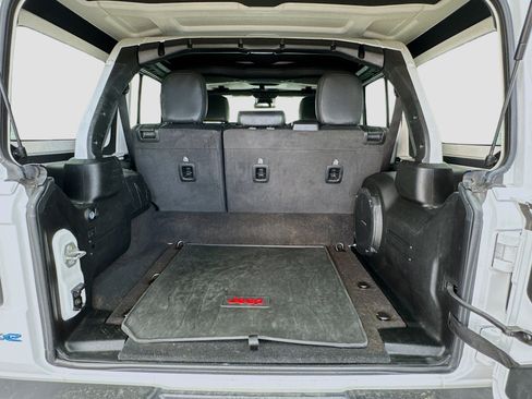 Used 2024 Jeep Wrangler Unlimited Rubicon 4xe image 18