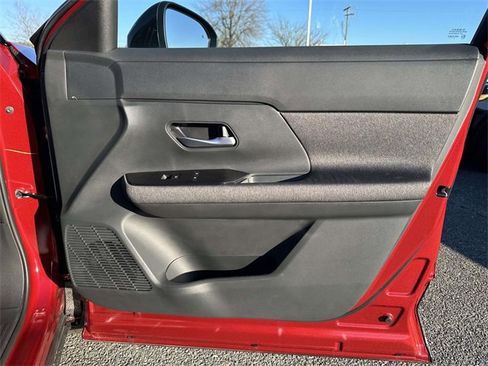 New 2026 Nissan Kicks SV image 8