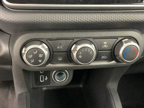 Used 2025 Nissan Kicks Play S FWD image 19