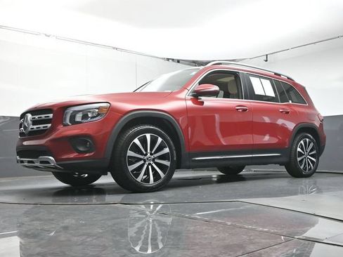 Used 2022 Mercedes-Benz GLB 250 image 34