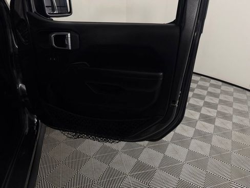 Used 2023 Jeep Wrangler Unlimited w/ Cold Weather Group AWD/4WD image 33