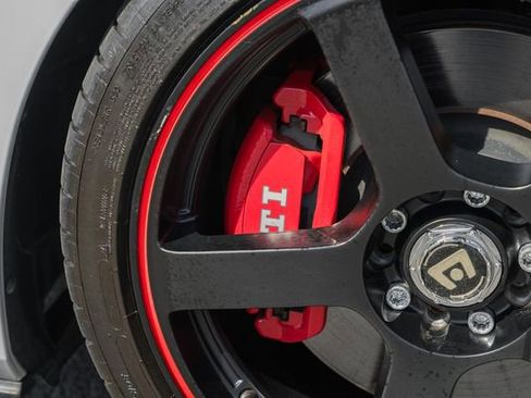 Used 2017 Volkswagen GTI Sport image 16