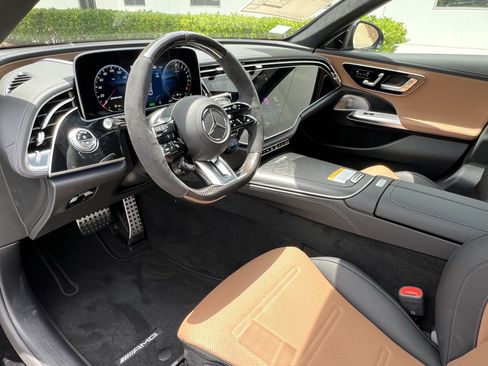 New 2026 Mercedes-Benz E 53 AMG e 4MATIC Sedan image 16