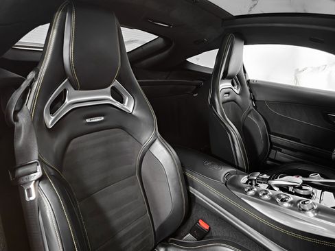 Used 2018 Mercedes-Benz AMG GT C image 20