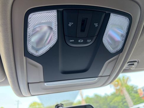 Used 2020 RAM 1500 Big Horn AWD/4WD image 34