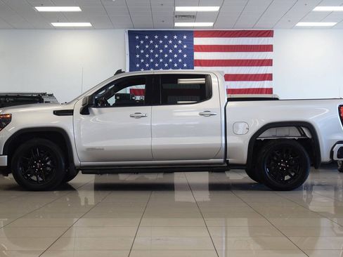 Used 2022 GMC Sierra 1500 Elevation RWD image 4