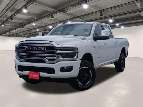 Used 2025 RAM 2500 Laramie AWD/4WD image 1