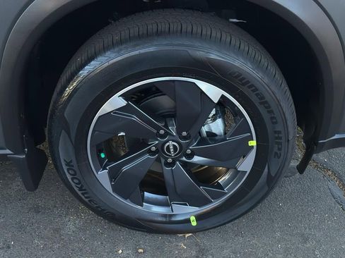 New 2026 Nissan Rogue SV image 9