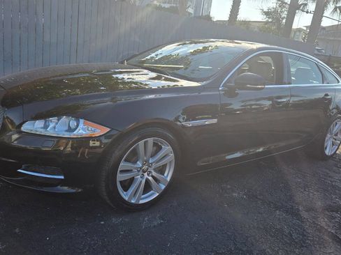 Used 2013 Jaguar XJ L Portfolio image 4