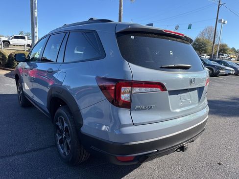 Used 2022 Honda Pilot TrailSport image 5