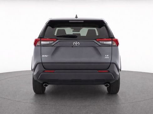 Used 2022 Toyota RAV4 LE AWD/4WD image 7