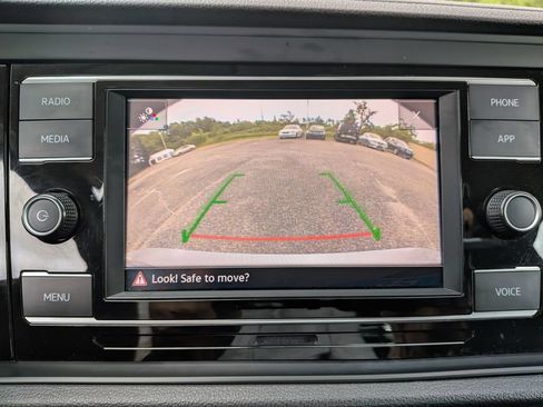Used 2024 Volkswagen Jetta SE FWD image 26