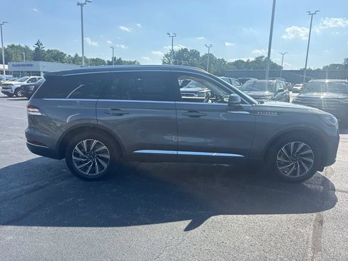Used 2025 Lincoln Aviator AWD w/ Equipment Group 101A image 6