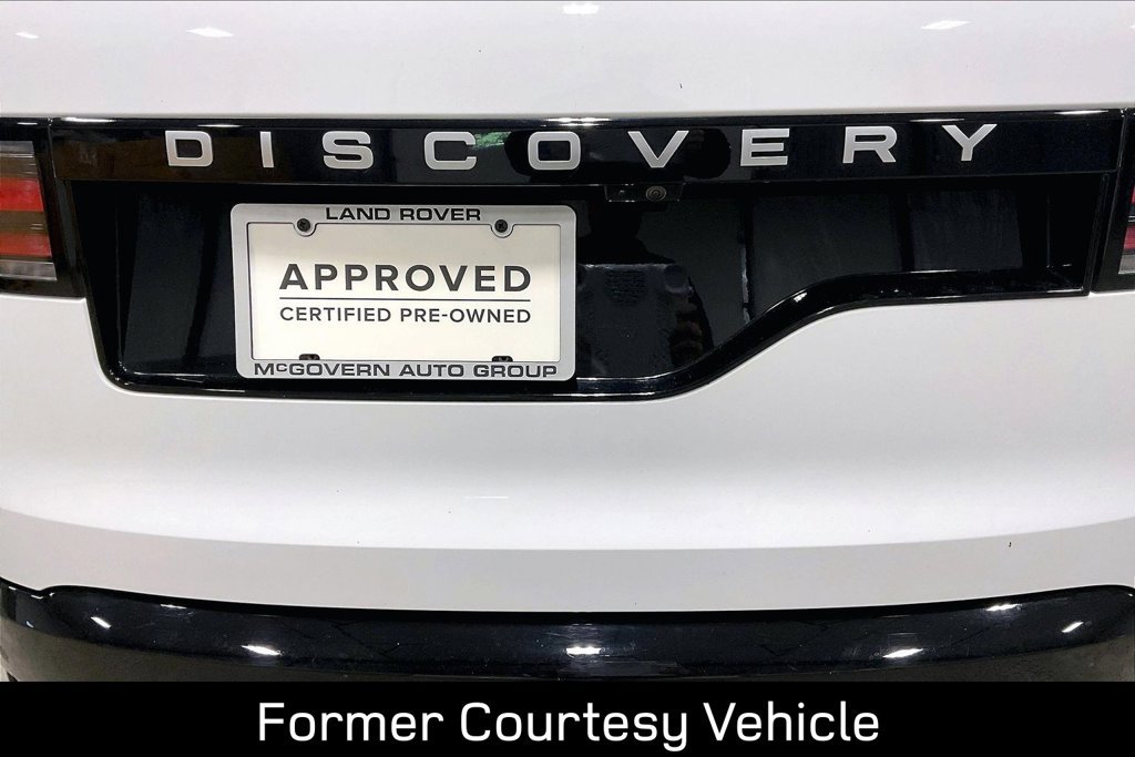 Used 2025 Land Rover Discovery Metropolitan Edition AWD/4WD image 25