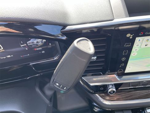 New 2026 GMC Sierra 1500 Elevation image 16