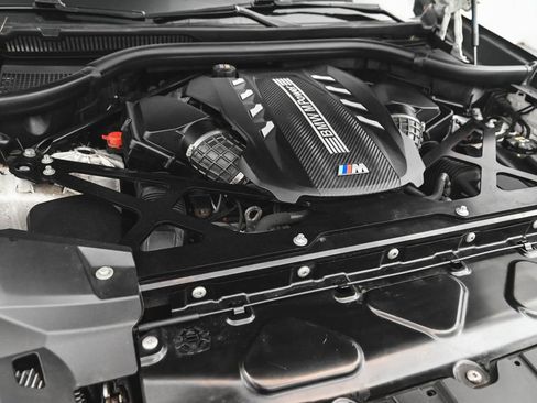 Used 2021 BMW X6 M AWD/4WD image 36
