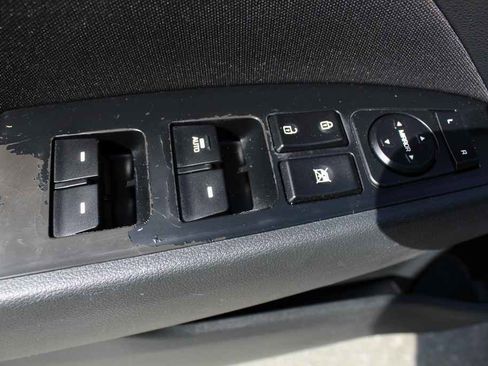 Used 2018 Hyundai Elantra Value Edition image 12