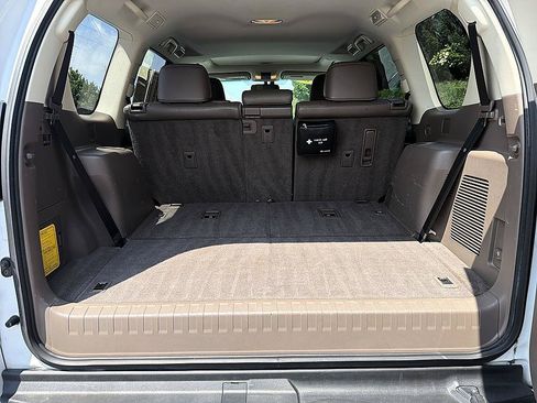 Used 2015 Lexus GX 460 w/ Premium Package AWD/4WD image 21