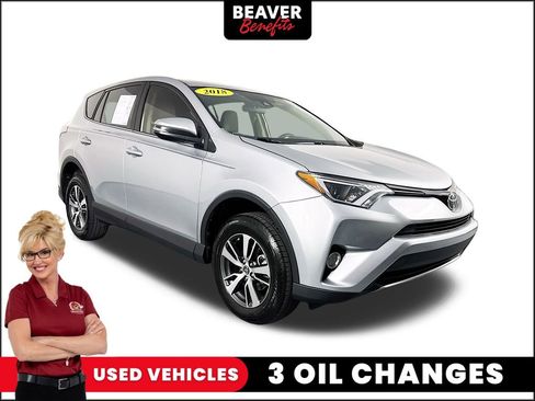 Used 2018 Toyota RAV4 XLE image 1