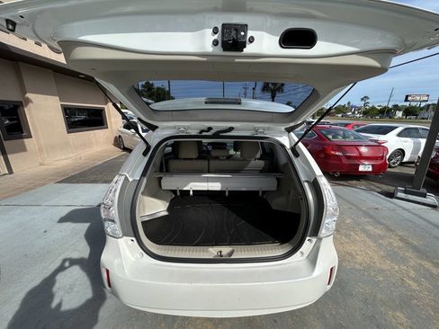 Used 2014 Toyota Prius V Three FWD image 8