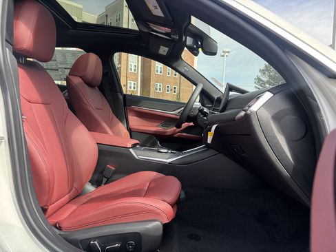 Used 2026 BMW i4 eDrive40 w/ Premium Package image 23