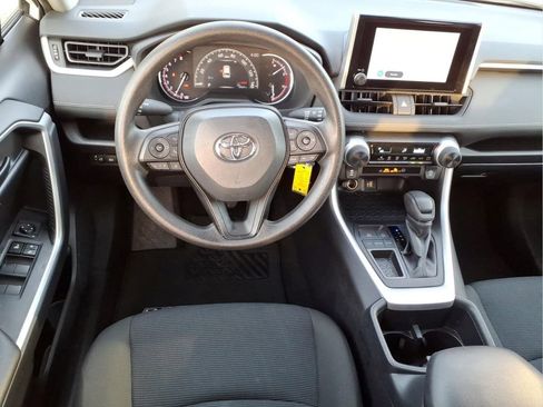 Used 2025 Toyota RAV4 LE FWD image 18