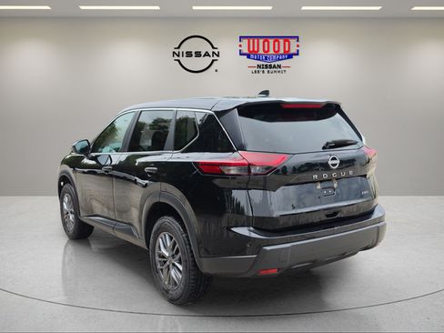 Used 2024 Nissan Rogue S AWD/4WD image 4