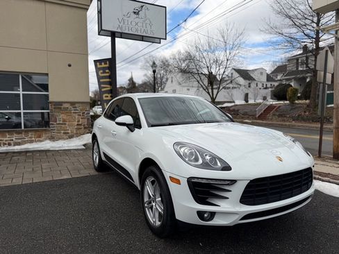 Used 2018 Porsche Macan S image 3