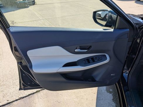 New 2026 Nissan Sentra SL w/ Floor Mat Package FWD image 22