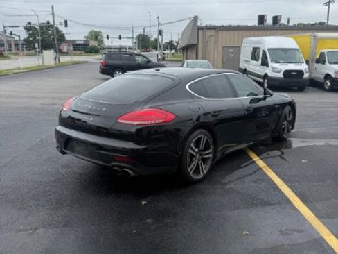 Used 2014 Porsche Panamera S RWD image 5