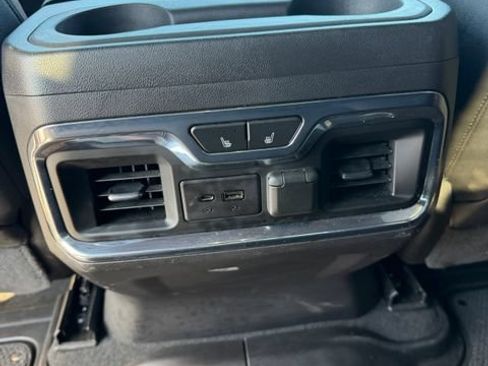 Used 2021 GMC Sierra 1500 AT4 w/ AT4 Value Package AWD/4WD image 12