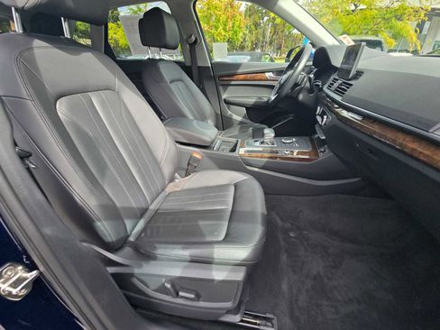 Used 2020 Audi Q5 2.0T Premium w/ Convenience Package image 11