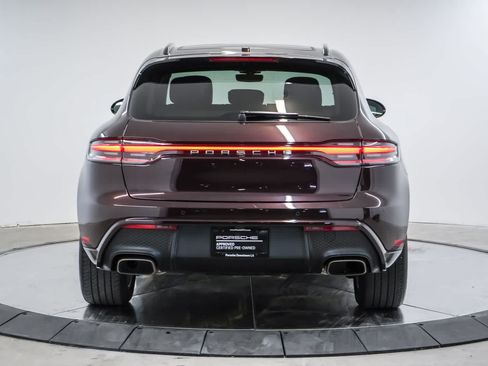 Certified 2024 Porsche Macan AWD/4WD image 10