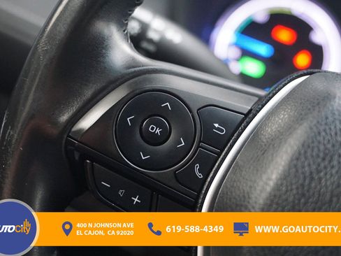 Used 2021 Toyota Venza LE image 20