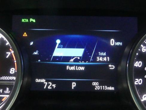 Used 2018 Toyota Camry XLE FWD image 33